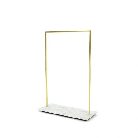 portant vetement doré portant vetement doré