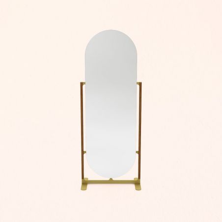 un miroir ovale vue de face un miroir ovale vue de face