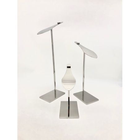 Des portes chaussures gris Des portes chaussures gris