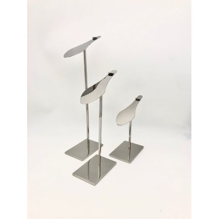 Trois portes chaussures de différentes tailles Trois portes chaussures de différentes tailles