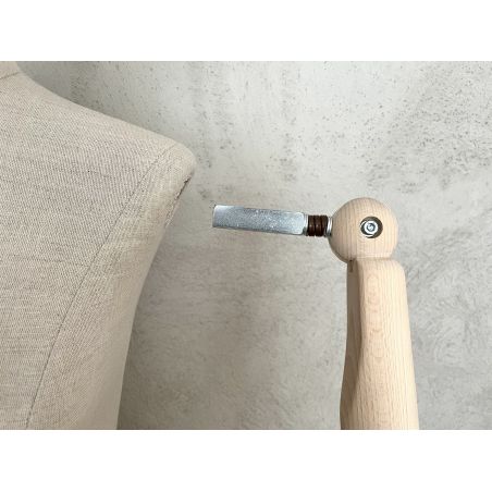 Un bras de mannequin demontable Un bras de mannequin demontable