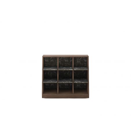 petite étagère inclinée de face petite étagère inclinée de face